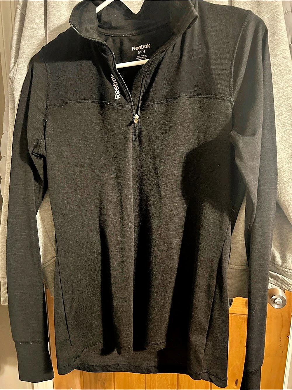 Reebok Black Half-Zip Pullover Size Small Like New